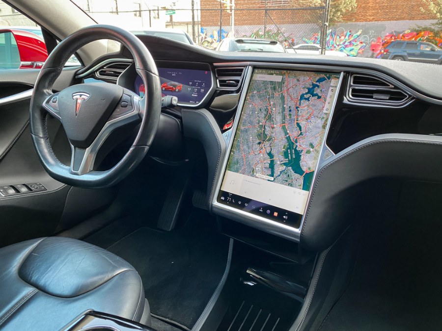 Used Tesla Model S 4dr Sdn RWD 85 kWh Battery 2015 | RT Auto Center LLC. Newark, New Jersey Used Tesla Model S 4dr Sdn RWD 85 kWh Battery 2015 | RT Auto Center LLC. Newark, New Jersey