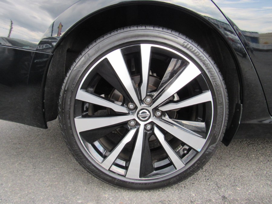 2021 Nissan Altima 2.5 SR Sedan, available for sale in Irvington, New Jersey | NJ Used Cars Center. Irvington, New Jersey 2021 Nissan Altima 2.5 SR Sedan, available for sale in Irvington, New Jersey | NJ Used Cars Center. Irvington, New Jersey