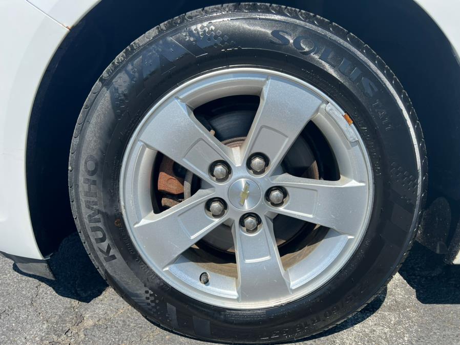 Used Chevrolet Malibu 4dr Sdn LS w/1LS 2015 | Prestige Pre-Owned Motors Inc. New Windsor, New York Used Chevrolet Malibu 4dr Sdn LS w/1LS 2015 | Prestige Pre-Owned Motors Inc. New Windsor, New York