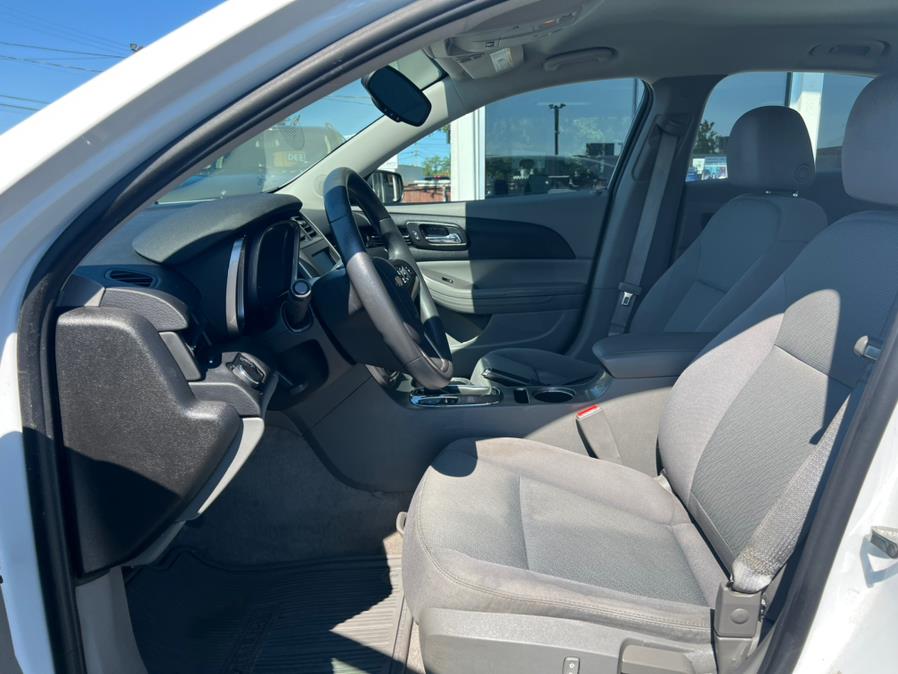 Used Chevrolet Malibu 4dr Sdn LS w/1LS 2015 | Prestige Pre-Owned Motors Inc. New Windsor, New York Used Chevrolet Malibu 4dr Sdn LS w/1LS 2015 | Prestige Pre-Owned Motors Inc. New Windsor, New York