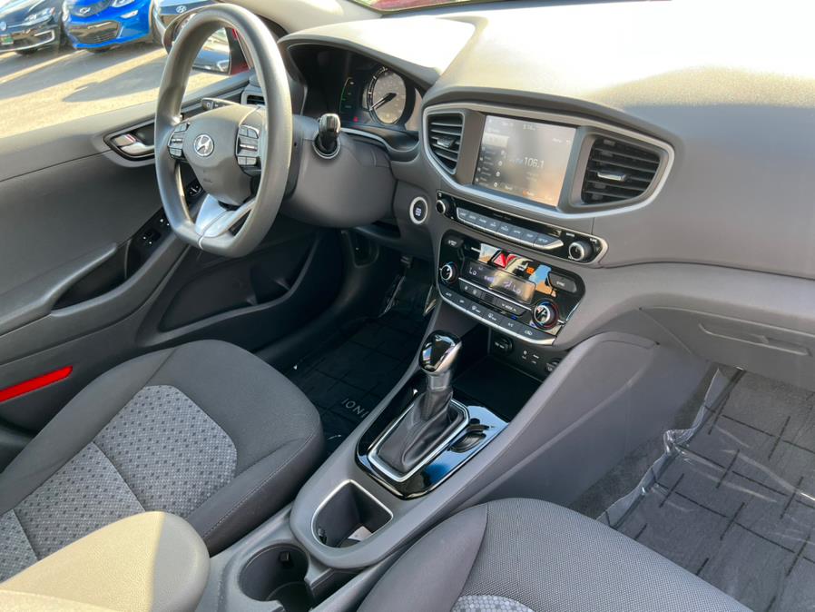 Used Hyundai Ioniq Hybrid Blue Hatchback 2019 | Green Light Auto Wholesale. Daly City, California Used Hyundai Ioniq Hybrid Blue Hatchback 2019 | Green Light Auto Wholesale. Daly City, California