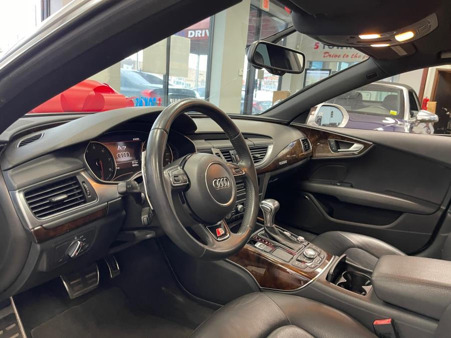 Used Audi A7 4dr HB quattro 3.0 Premium Plus 2013 | 5 Towns Drive. Inwood, New York Used Audi A7 4dr HB quattro 3.0 Premium Plus 2013 | 5 Towns Drive. Inwood, New York