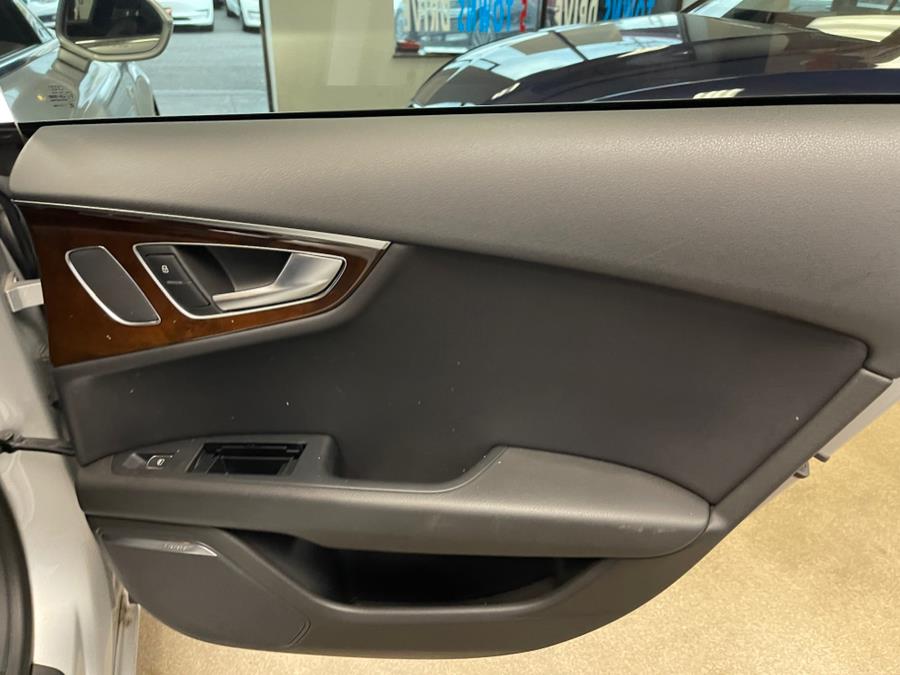 Used Audi A7 4dr HB quattro 3.0 Premium Plus 2013 | 5 Towns Drive. Inwood, New York Used Audi A7 4dr HB quattro 3.0 Premium Plus 2013 | 5 Towns Drive. Inwood, New York