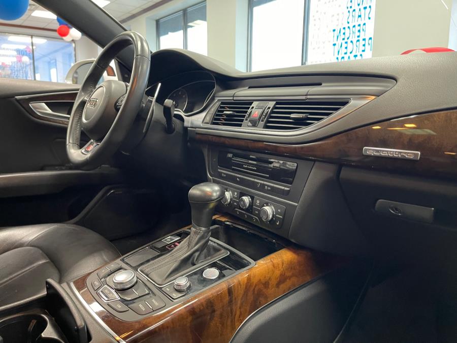 Used Audi A7 4dr HB quattro 3.0 Premium Plus 2013 | 5 Towns Drive. Inwood, New York Used Audi A7 4dr HB quattro 3.0 Premium Plus 2013 | 5 Towns Drive. Inwood, New York