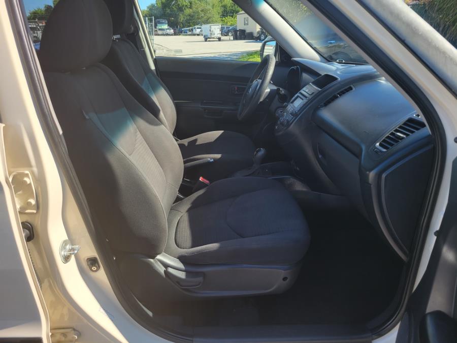 Used Kia Soul 5dr Wgn Auto Base 2013 | Ideal Auto Sales & Repairs. Orlando, Florida Used Kia Soul 5dr Wgn Auto Base 2013 | Ideal Auto Sales & Repairs. Orlando, Florida