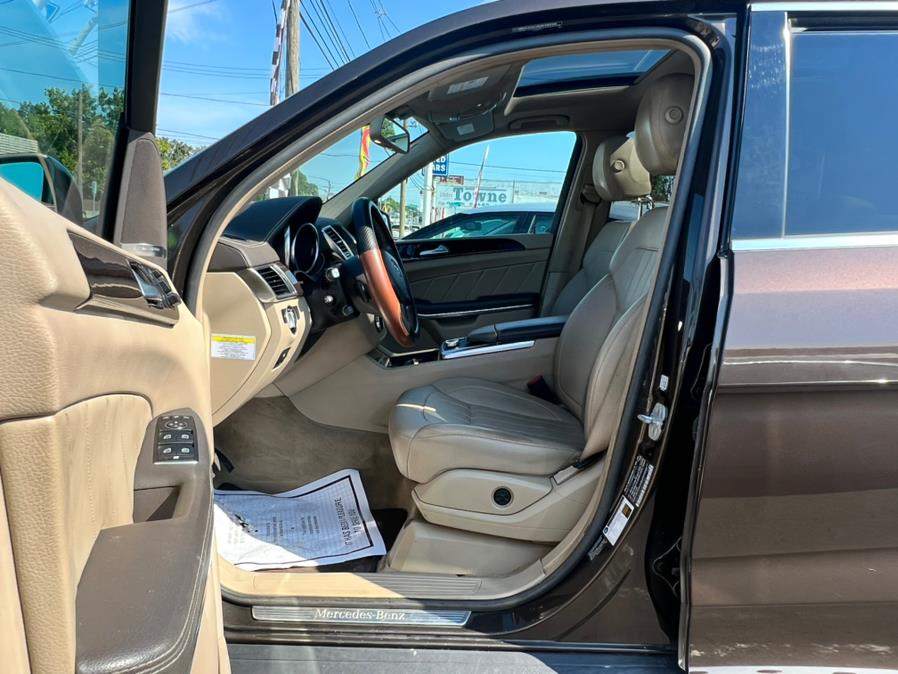 2014 Mercedes-Benz GL-Class 4MATIC 4dr GL450, available for sale in Linden, New Jersey | Champion Auto Sales. Linden, New Jersey 2014 Mercedes-Benz GL-Class 4MATIC 4dr GL450, available for sale in Linden, New Jersey | Champion Auto Sales. Linden, New Jersey