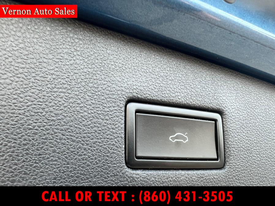 2018 Volkswagen Tiguan 2.0T SEL 4MOTION, available for sale in Manchester, Connecticut | Vernon Auto Sale & Service. Manchester, Connecticut 2018 Volkswagen Tiguan 2.0T SEL 4MOTION, available for sale in Manchester, Connecticut | Vernon Auto Sale & Service. Manchester, Connecticut