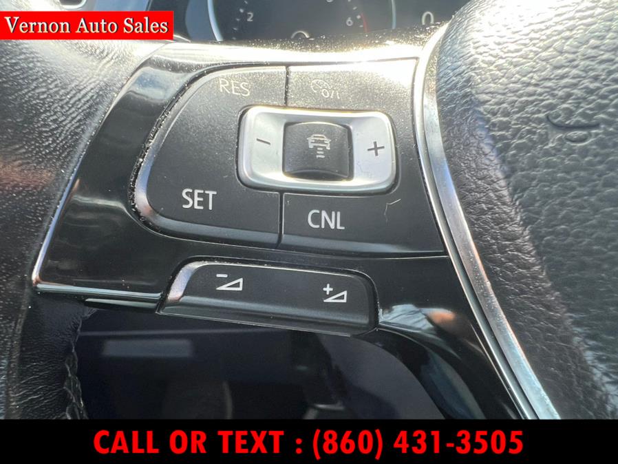 2018 Volkswagen Tiguan 2.0T SEL 4MOTION, available for sale in Manchester, Connecticut | Vernon Auto Sale & Service. Manchester, Connecticut 2018 Volkswagen Tiguan 2.0T SEL 4MOTION, available for sale in Manchester, Connecticut | Vernon Auto Sale & Service. Manchester, Connecticut