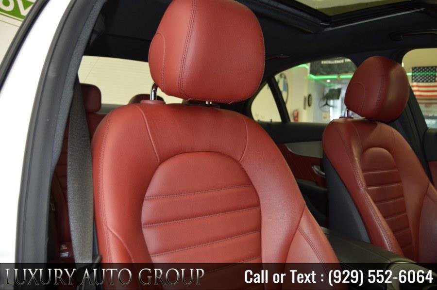 Used Mercedes-Benz C-Class C 300 4MATIC Sedan 2019 | Luxury Auto Group. Bronx, New York Used Mercedes-Benz C-Class C 300 4MATIC Sedan 2019 | Luxury Auto Group. Bronx, New York