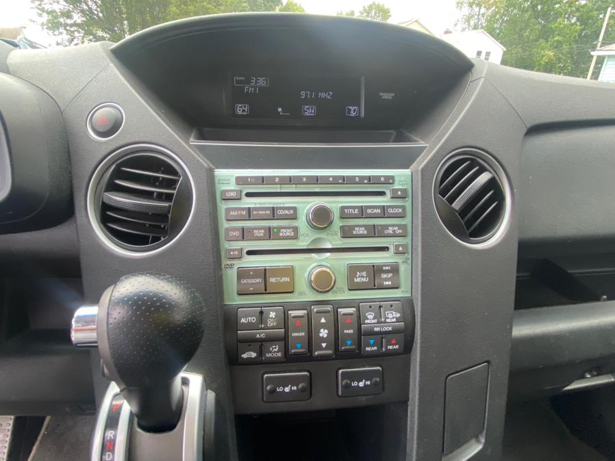 2011 Honda Pilot 4WD 4dr EX-L w/RES, available for sale in Bridgeport, Connecticut | CT Auto. Bridgeport, Connecticut 2011 Honda Pilot 4WD 4dr EX-L w/RES, available for sale in Bridgeport, Connecticut | CT Auto. Bridgeport, Connecticut