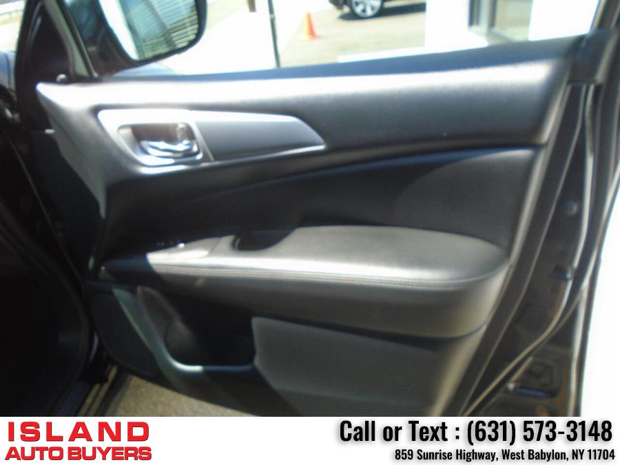 Used Nissan Pathfinder SL 4x4 4dr SUV 2019 | Island Auto Buyers. West Babylon, New York Used Nissan Pathfinder SL 4x4 4dr SUV 2019 | Island Auto Buyers. West Babylon, New York