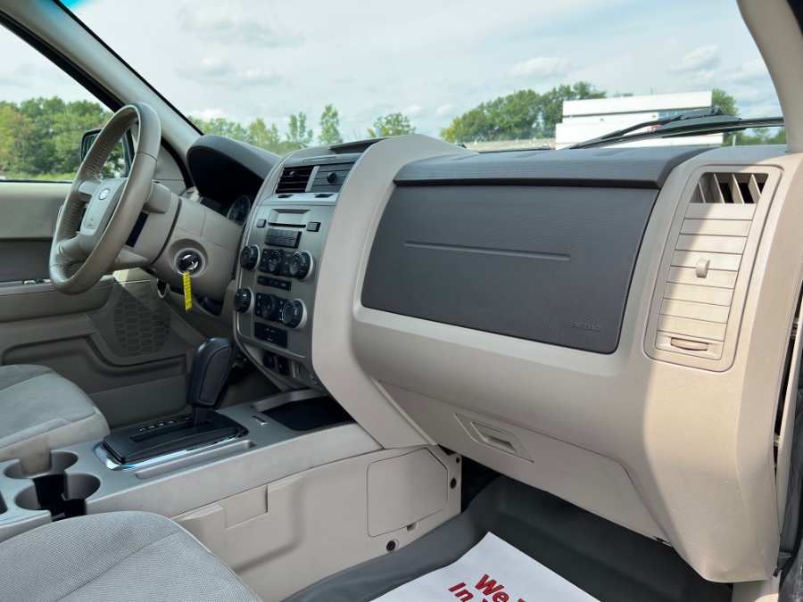 Used Ford Escape 4WD 4dr XLT 2010 | Marsh Auto Sales LLC. Ortonville, Michigan Used Ford Escape 4WD 4dr XLT 2010 | Marsh Auto Sales LLC. Ortonville, Michigan