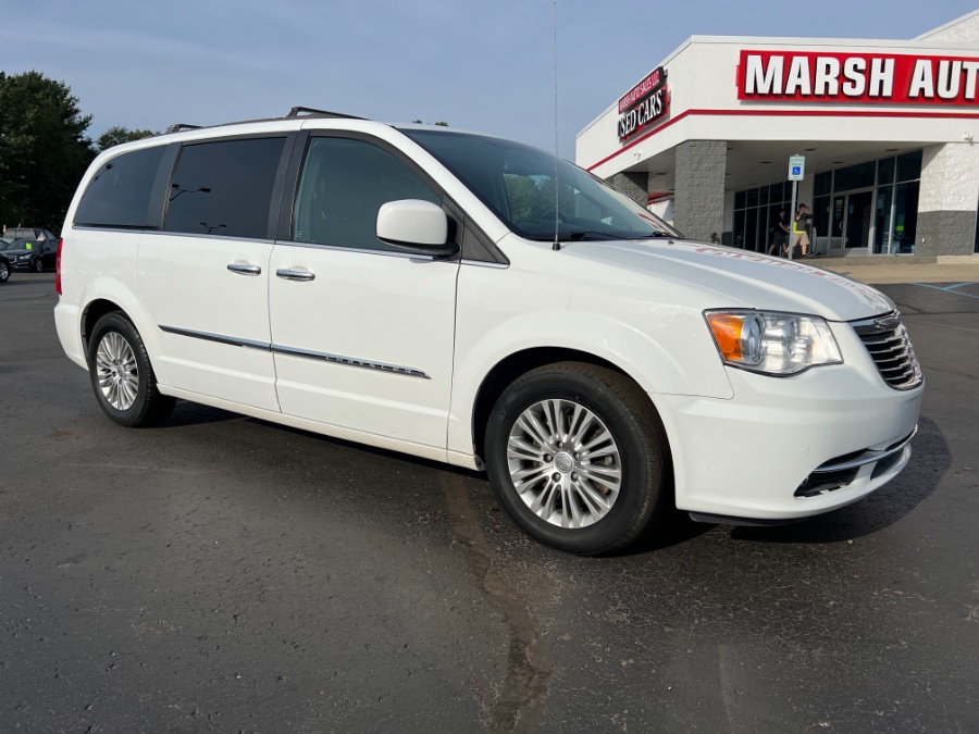 Used Chrysler Town & Country 4dr Wgn Touring-L 2015 | Marsh Auto Sales LLC. Ortonville, Michigan Used Chrysler Town & Country 4dr Wgn Touring-L 2015 | Marsh Auto Sales LLC. Ortonville, Michigan