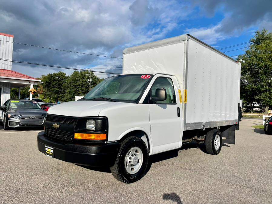 2017 Chevrolet Express Commercial Cutaway 3500 Van 139", available for sale in South Windsor, Connecticut | Mike And Tony Auto Sales, Inc. South Windsor, Connecticut