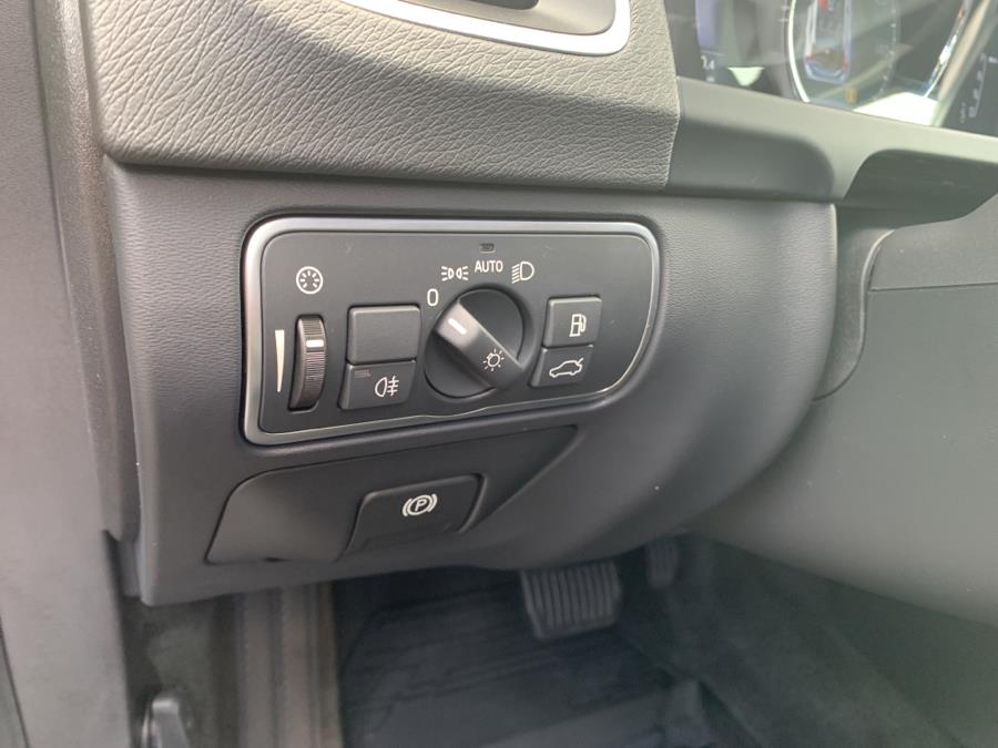 Used Volvo V60 4dr Wgn T5 Premier AWD 2016 | Saybrook Auto Barn. Old Saybrook, Connecticut Used Volvo V60 4dr Wgn T5 Premier AWD 2016 | Saybrook Auto Barn. Old Saybrook, Connecticut