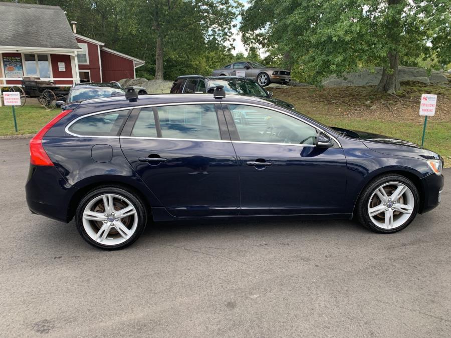 Used Volvo V60 4dr Wgn T5 Premier AWD 2016 | Saybrook Auto Barn. Old Saybrook, Connecticut Used Volvo V60 4dr Wgn T5 Premier AWD 2016 | Saybrook Auto Barn. Old Saybrook, Connecticut
