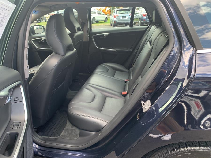 Used Volvo V60 4dr Wgn T5 Premier AWD 2016 | Saybrook Auto Barn. Old Saybrook, Connecticut Used Volvo V60 4dr Wgn T5 Premier AWD 2016 | Saybrook Auto Barn. Old Saybrook, Connecticut