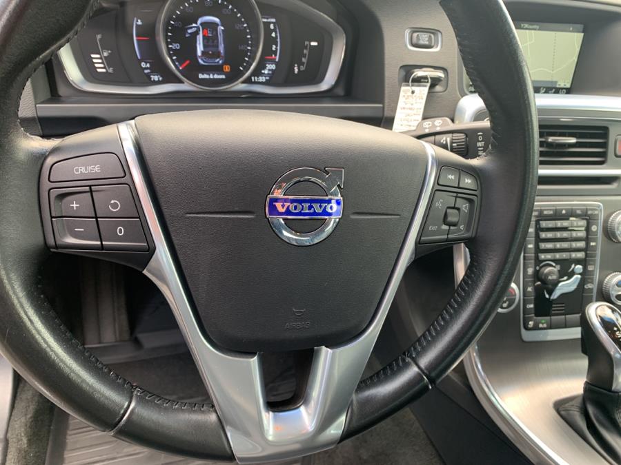 Used Volvo V60 4dr Wgn T5 Premier AWD 2016 | Saybrook Auto Barn. Old Saybrook, Connecticut Used Volvo V60 4dr Wgn T5 Premier AWD 2016 | Saybrook Auto Barn. Old Saybrook, Connecticut
