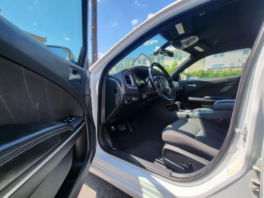 2019 Dodge Charger SXT RWD, available for sale in Linden, New Jersey | Champion Used Auto Sales. Linden, New Jersey 2019 Dodge Charger SXT RWD, available for sale in Linden, New Jersey | Champion Used Auto Sales. Linden, New Jersey
