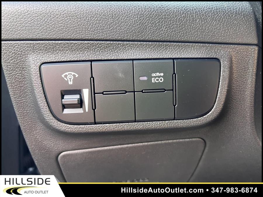 Used Hyundai Veloster Base 2016 | Hillside Auto Outlet. Jamaica, New York Used Hyundai Veloster Base 2016 | Hillside Auto Outlet. Jamaica, New York