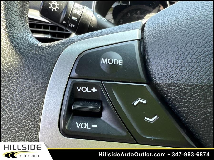 Used Hyundai Veloster Base 2016 | Hillside Auto Outlet. Jamaica, New York Used Hyundai Veloster Base 2016 | Hillside Auto Outlet. Jamaica, New York