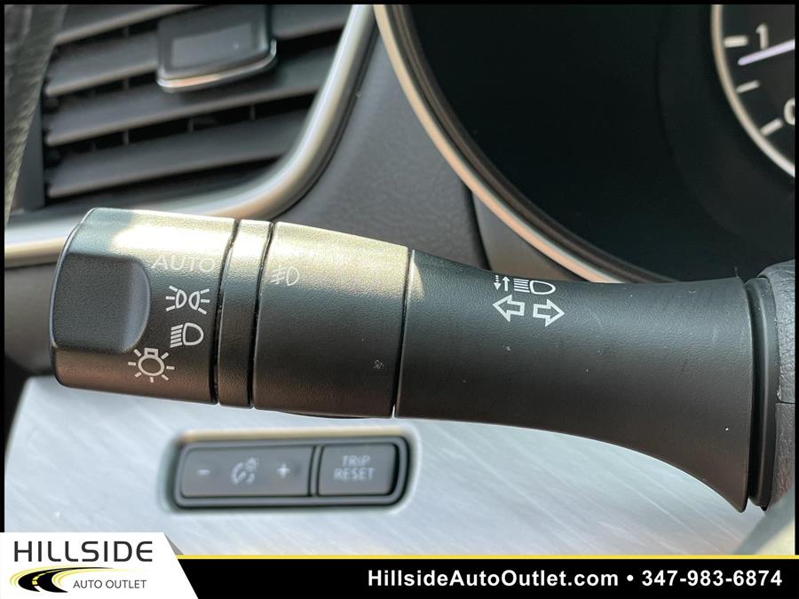 Used Nissan Maxima 3.5 S 2018 | Hillside Auto Outlet. Jamaica, New York Used Nissan Maxima 3.5 S 2018 | Hillside Auto Outlet. Jamaica, New York