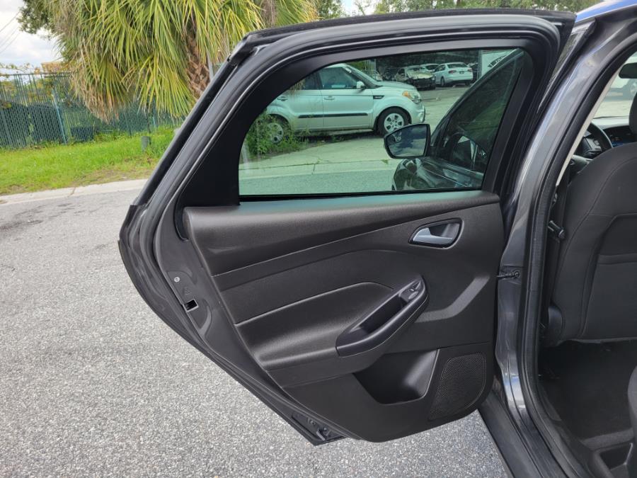 Used Ford Focus 4dr Sdn SE 2016 | Ideal Auto Sales & Repairs. Orlando, Florida Used Ford Focus 4dr Sdn SE 2016 | Ideal Auto Sales & Repairs. Orlando, Florida