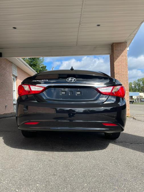 Used Hyundai Sonata 4dr Sdn 2.4L Auto Limited 2013 | Supreme Automotive. New Britain, Connecticut Used Hyundai Sonata 4dr Sdn 2.4L Auto Limited 2013 | Supreme Automotive. New Britain, Connecticut