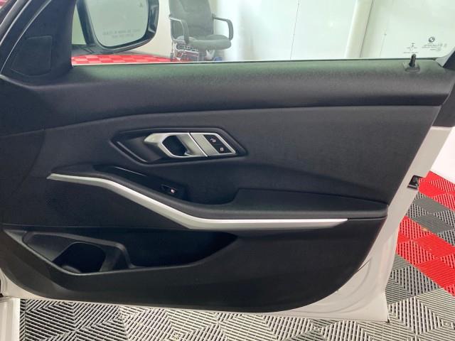 Used BMW 3 Series 330i 2020 | Queens Auto Mall. Richmond Hill, New York Used BMW 3 Series 330i 2020 | Queens Auto Mall. Richmond Hill, New York