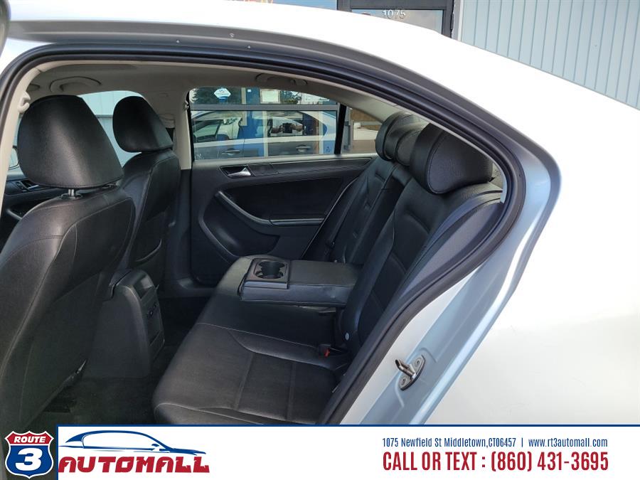 2011 Volkswagen Jetta Sedan 4dr Auto SE w/Convenience PZEV, available for sale in Middletown, Connecticut | RT 3 AUTO MALL LLC. Middletown, Connecticut 2011 Volkswagen Jetta Sedan 4dr Auto SE w/Convenience PZEV, available for sale in Middletown, Connecticut | RT 3 AUTO MALL LLC. Middletown, Connecticut