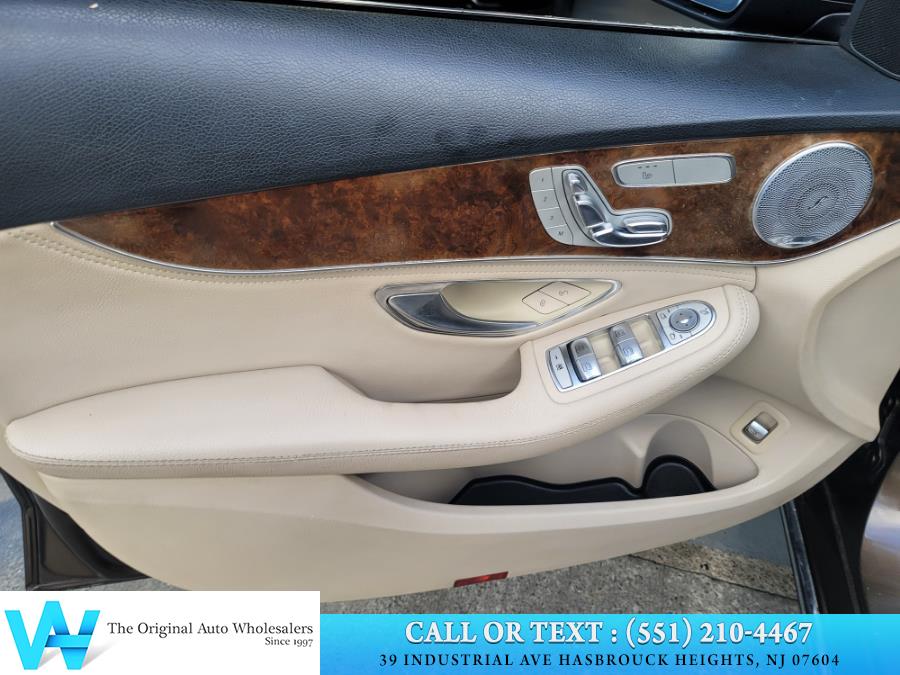 Used Mercedes-Benz C-Class 4dr Sdn C 300 4MATIC 2015 | AW Auto & Truck Wholesalers, Inc. Hasbrouck Heights, New Jersey Used Mercedes-Benz C-Class 4dr Sdn C 300 4MATIC 2015 | AW Auto & Truck Wholesalers, Inc. Hasbrouck Heights, New Jersey