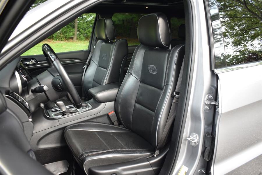 Used Jeep Grand Cherokee Overland 4x4 4dr SUV 2019 | Camy Cars. Great Neck, New York Used Jeep Grand Cherokee Overland 4x4 4dr SUV 2019 | Camy Cars. Great Neck, New York