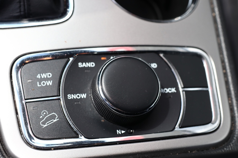 Used Jeep Grand Cherokee Limited 4x4 2018 | Hillside Auto Mall Inc.. Jamaica, New York Used Jeep Grand Cherokee Limited 4x4 2018 | Hillside Auto Mall Inc.. Jamaica, New York