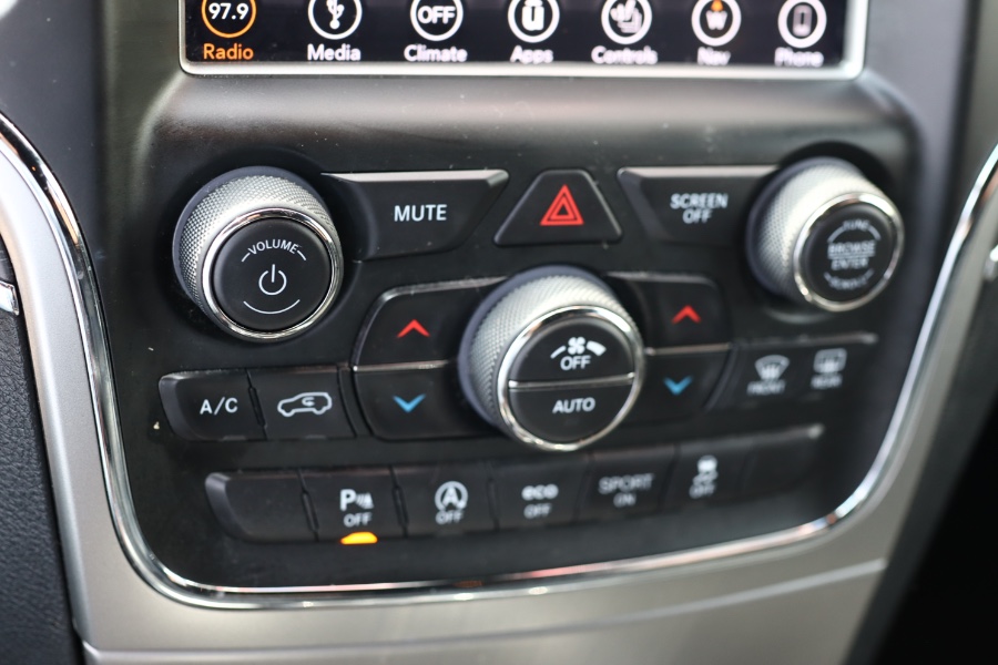 Used Jeep Grand Cherokee Limited 4x4 2018 | Hillside Auto Mall Inc.. Jamaica, New York Used Jeep Grand Cherokee Limited 4x4 2018 | Hillside Auto Mall Inc.. Jamaica, New York