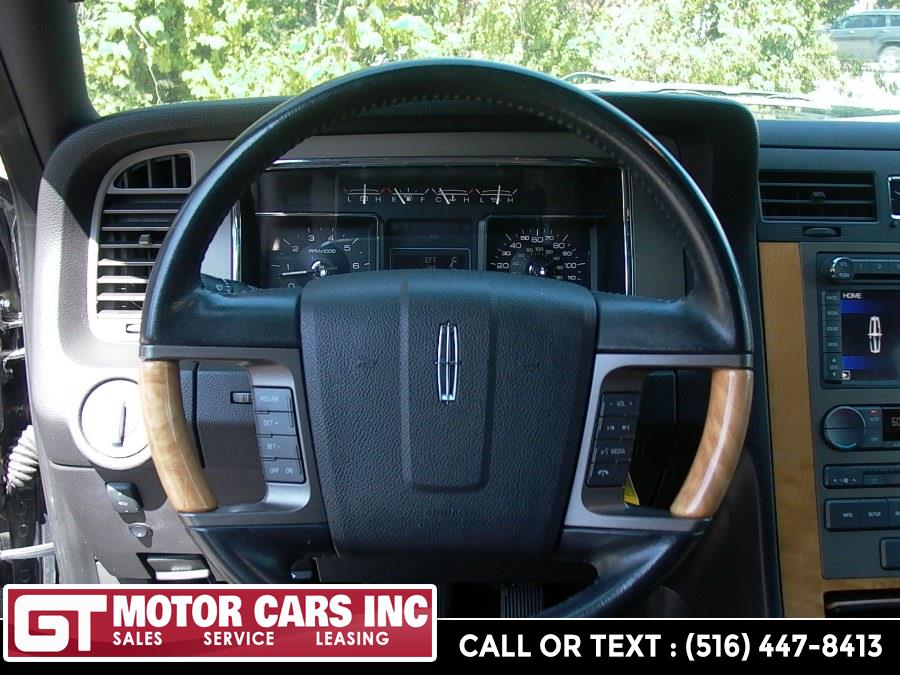 2012 Lincoln Navigator L 4WD 4dr, available for sale in Bellmore, NY
