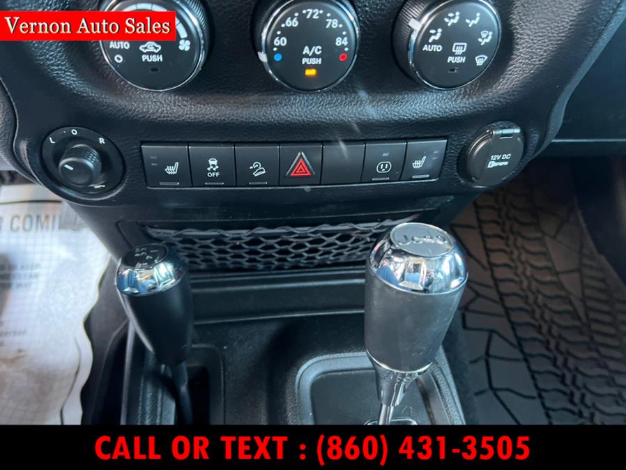 2013 Jeep Wrangler Unlimited 4WD 4dr Sahara, available for sale in Manchester, Connecticut | Vernon Auto Sale & Service. Manchester, Connecticut 2013 Jeep Wrangler Unlimited 4WD 4dr Sahara, available for sale in Manchester, Connecticut | Vernon Auto Sale & Service. Manchester, Connecticut