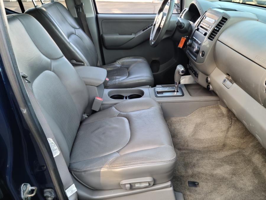 2010 Nissan Frontier 4WD Crew Cab SWB Auto SE, available for sale in Milford, Connecticut | Chip's Auto Sales Inc. Milford, Connecticut 2010 Nissan Frontier 4WD Crew Cab SWB Auto SE, available for sale in Milford, Connecticut | Chip's Auto Sales Inc. Milford, Connecticut