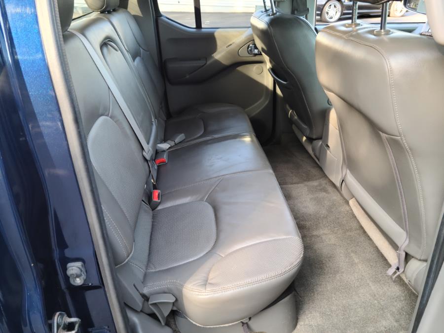 2010 Nissan Frontier 4WD Crew Cab SWB Auto SE, available for sale in Milford, Connecticut | Chip's Auto Sales Inc. Milford, Connecticut 2010 Nissan Frontier 4WD Crew Cab SWB Auto SE, available for sale in Milford, Connecticut | Chip's Auto Sales Inc. Milford, Connecticut