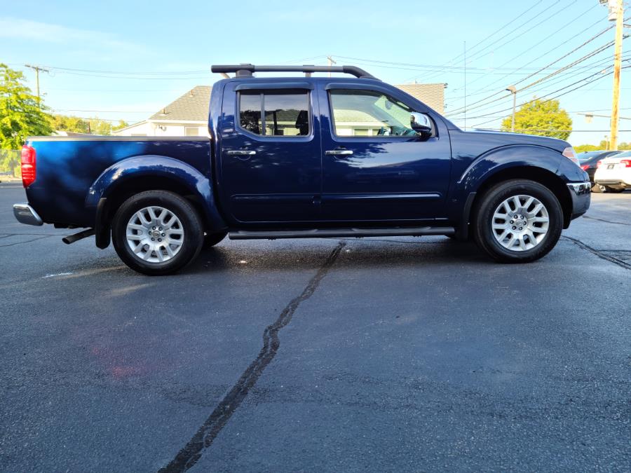 2010 Nissan Frontier 4WD Crew Cab SWB Auto SE, available for sale in Milford, Connecticut | Chip's Auto Sales Inc. Milford, Connecticut 2010 Nissan Frontier 4WD Crew Cab SWB Auto SE, available for sale in Milford, Connecticut | Chip's Auto Sales Inc. Milford, Connecticut