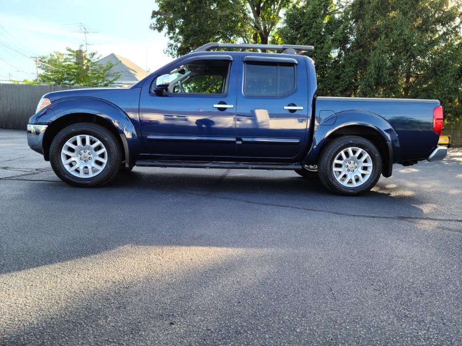2010 Nissan Frontier 4WD Crew Cab SWB Auto SE, available for sale in Milford, Connecticut | Chip's Auto Sales Inc. Milford, Connecticut 2010 Nissan Frontier 4WD Crew Cab SWB Auto SE, available for sale in Milford, Connecticut | Chip's Auto Sales Inc. Milford, Connecticut
