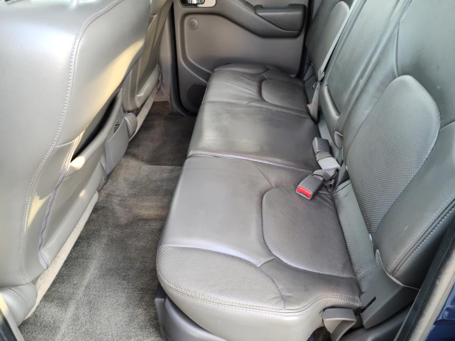 2010 Nissan Frontier 4WD Crew Cab SWB Auto SE, available for sale in Milford, Connecticut | Chip's Auto Sales Inc. Milford, Connecticut 2010 Nissan Frontier 4WD Crew Cab SWB Auto SE, available for sale in Milford, Connecticut | Chip's Auto Sales Inc. Milford, Connecticut