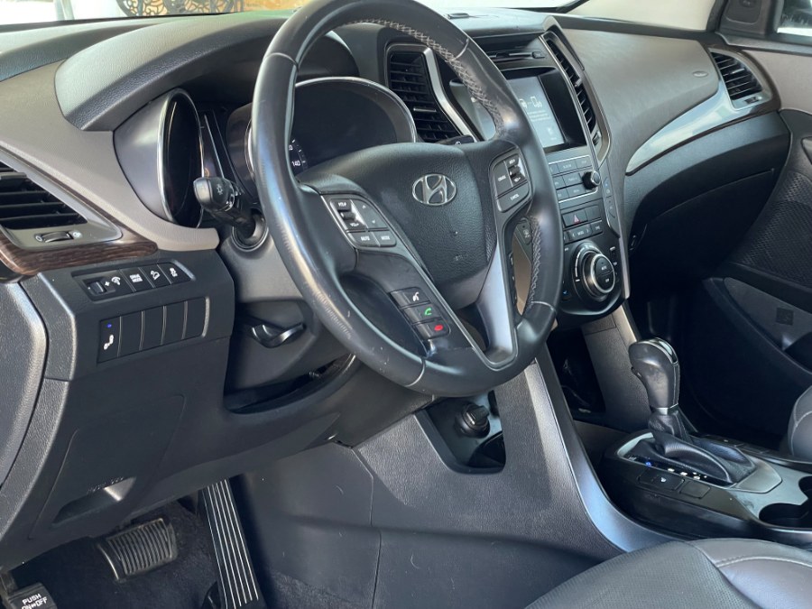 2017 Hyundai Santa Fe Sport 2.4L Auto, available for sale in Corona, California | Green Light Auto. Corona, California 2017 Hyundai Santa Fe Sport 2.4L Auto, available for sale in Corona, California | Green Light Auto. Corona, California