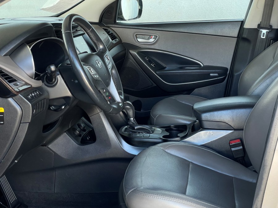 2017 Hyundai Santa Fe Sport 2.4L Auto, available for sale in Corona, California | Green Light Auto. Corona, California 2017 Hyundai Santa Fe Sport 2.4L Auto, available for sale in Corona, California | Green Light Auto. Corona, California