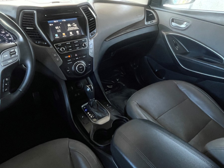 2017 Hyundai Santa Fe Sport 2.4L Auto, available for sale in Corona, California | Green Light Auto. Corona, California 2017 Hyundai Santa Fe Sport 2.4L Auto, available for sale in Corona, California | Green Light Auto. Corona, California