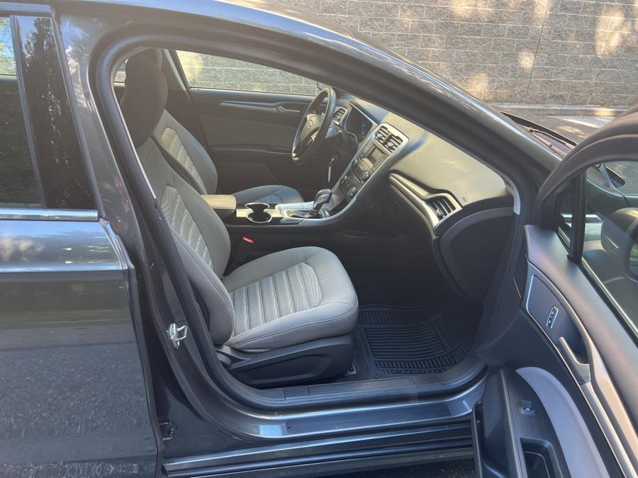 Used Ford Fusion 4dr Sdn S FWD 2016 | TJ Motors. New London, Connecticut Used Ford Fusion 4dr Sdn S FWD 2016 | TJ Motors. New London, Connecticut