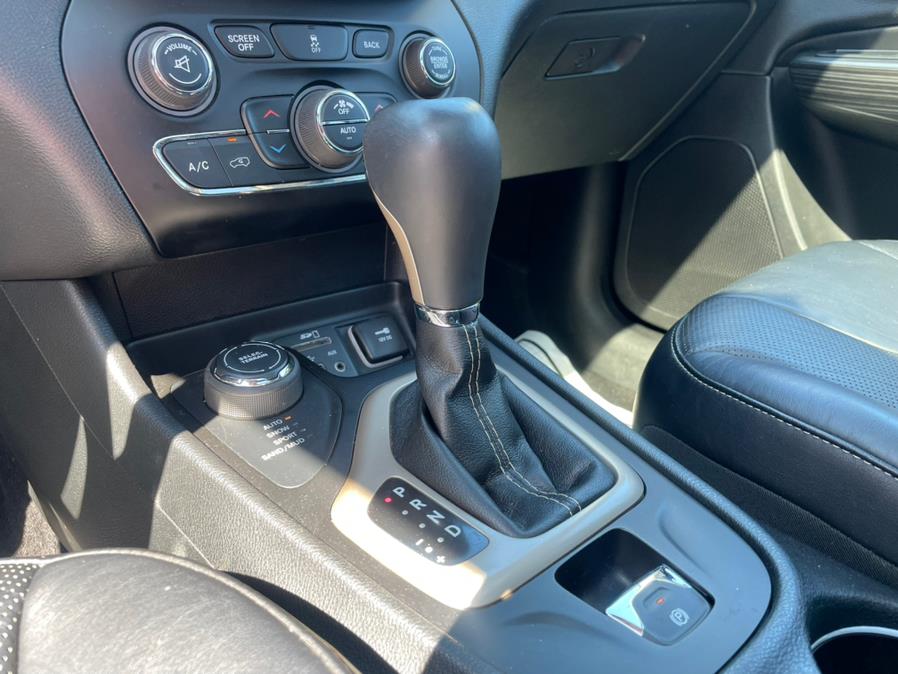 2014 Jeep Cherokee Limited. CLEAN CARFAX!, available for sale in Rosedale, New York | Sunrise Auto Sales. Rosedale, New York 2014 Jeep Cherokee Limited. CLEAN CARFAX!, available for sale in Rosedale, New York | Sunrise Auto Sales. Rosedale, New York