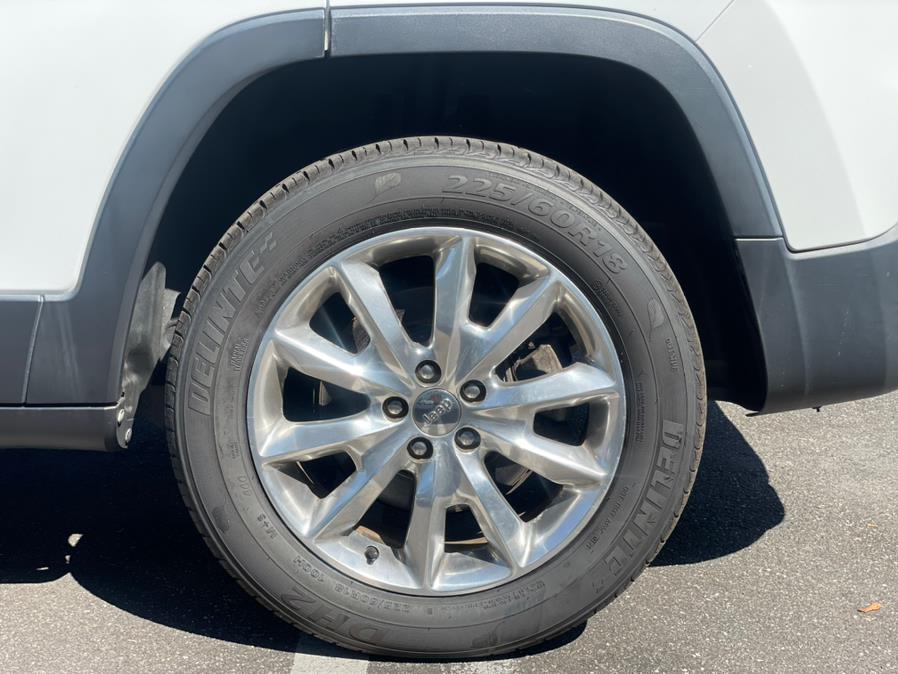 2014 Jeep Cherokee Limited. CLEAN CARFAX!, available for sale in Rosedale, New York | Sunrise Auto Sales. Rosedale, New York 2014 Jeep Cherokee Limited. CLEAN CARFAX!, available for sale in Rosedale, New York | Sunrise Auto Sales. Rosedale, New York