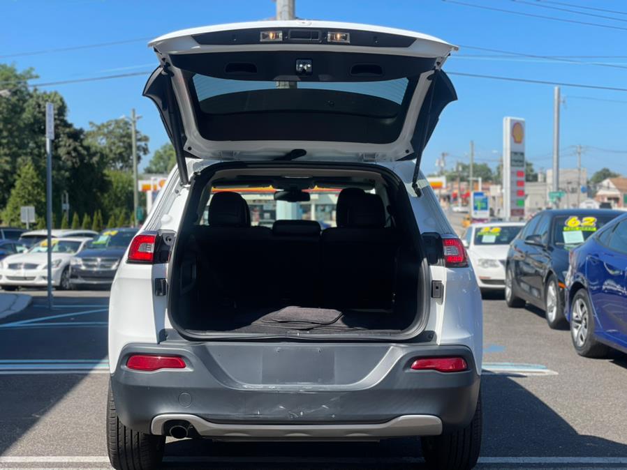 2014 Jeep Cherokee Limited. CLEAN CARFAX!, available for sale in Rosedale, New York | Sunrise Auto Sales. Rosedale, New York 2014 Jeep Cherokee Limited. CLEAN CARFAX!, available for sale in Rosedale, New York | Sunrise Auto Sales. Rosedale, New York