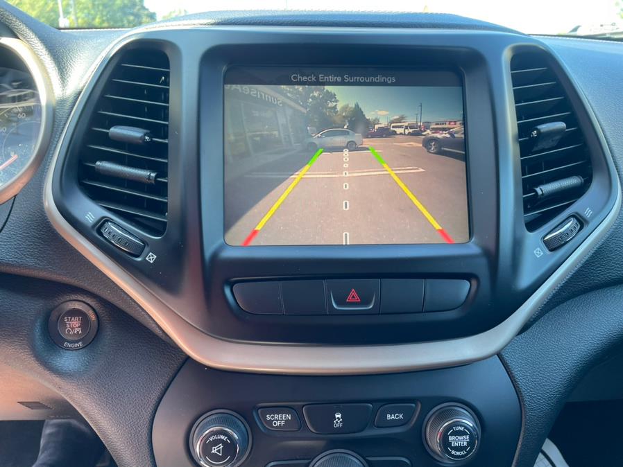 2014 Jeep Cherokee Limited. CLEAN CARFAX!, available for sale in Rosedale, New York | Sunrise Auto Sales. Rosedale, New York 2014 Jeep Cherokee Limited. CLEAN CARFAX!, available for sale in Rosedale, New York | Sunrise Auto Sales. Rosedale, New York