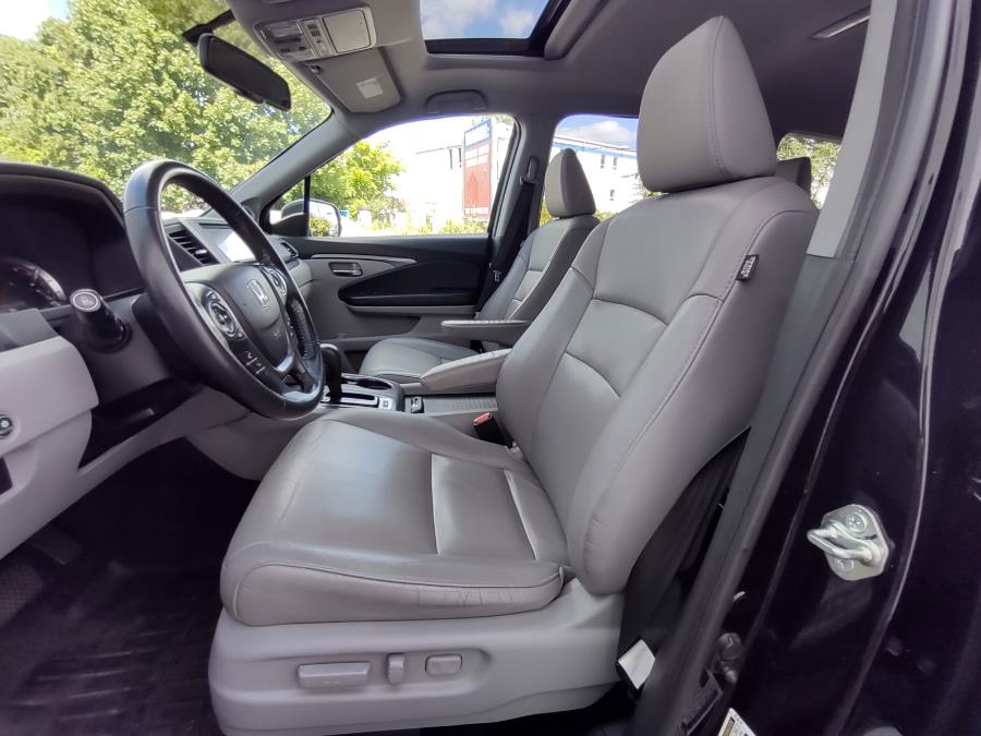 2016 Honda Pilot AWD 4dr EX-L, available for sale in Milford, Connecticut | Dealertown Auto Wholesalers. Milford, Connecticut 2016 Honda Pilot AWD 4dr EX-L, available for sale in Milford, Connecticut | Dealertown Auto Wholesalers. Milford, Connecticut